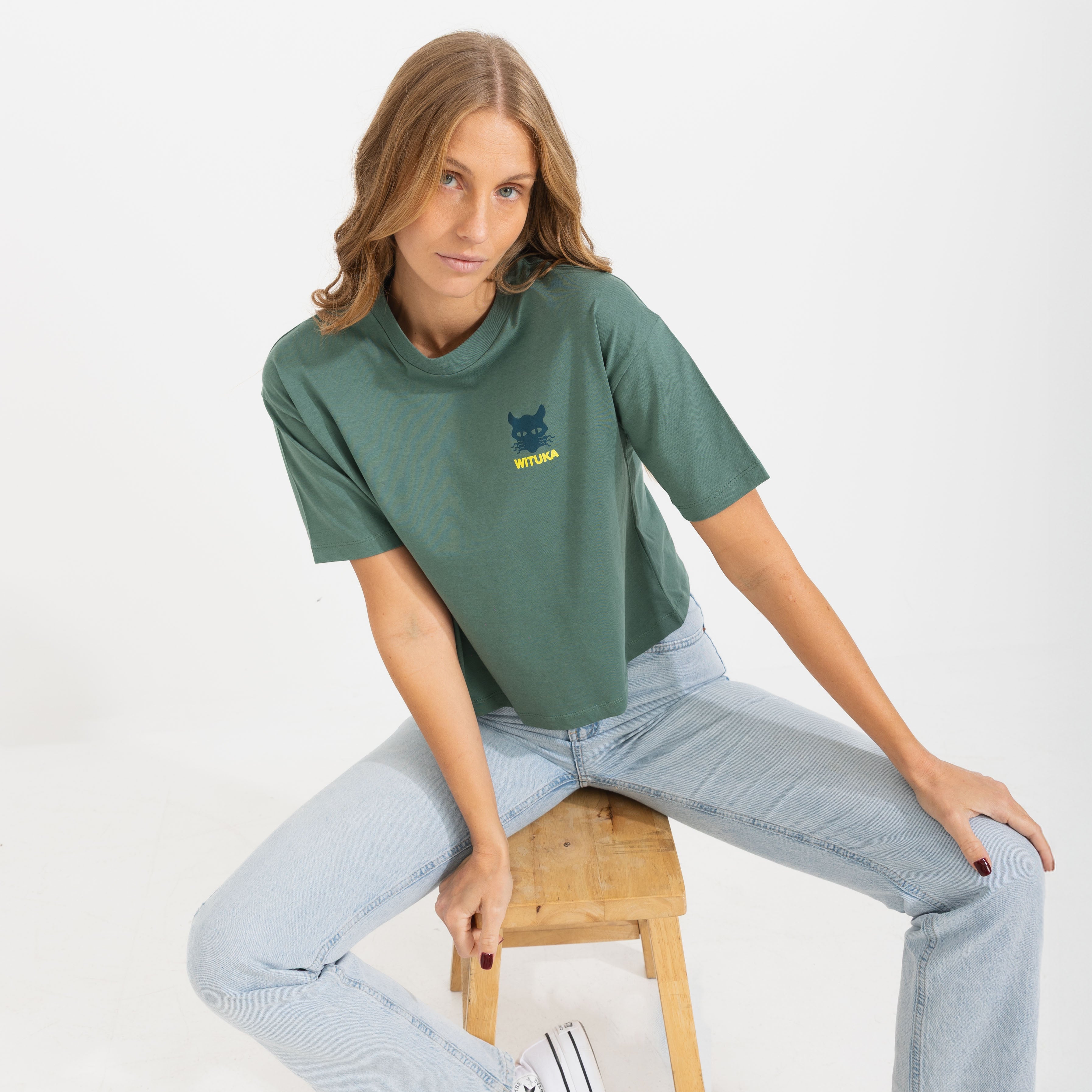 Nine lives Cropped Tee