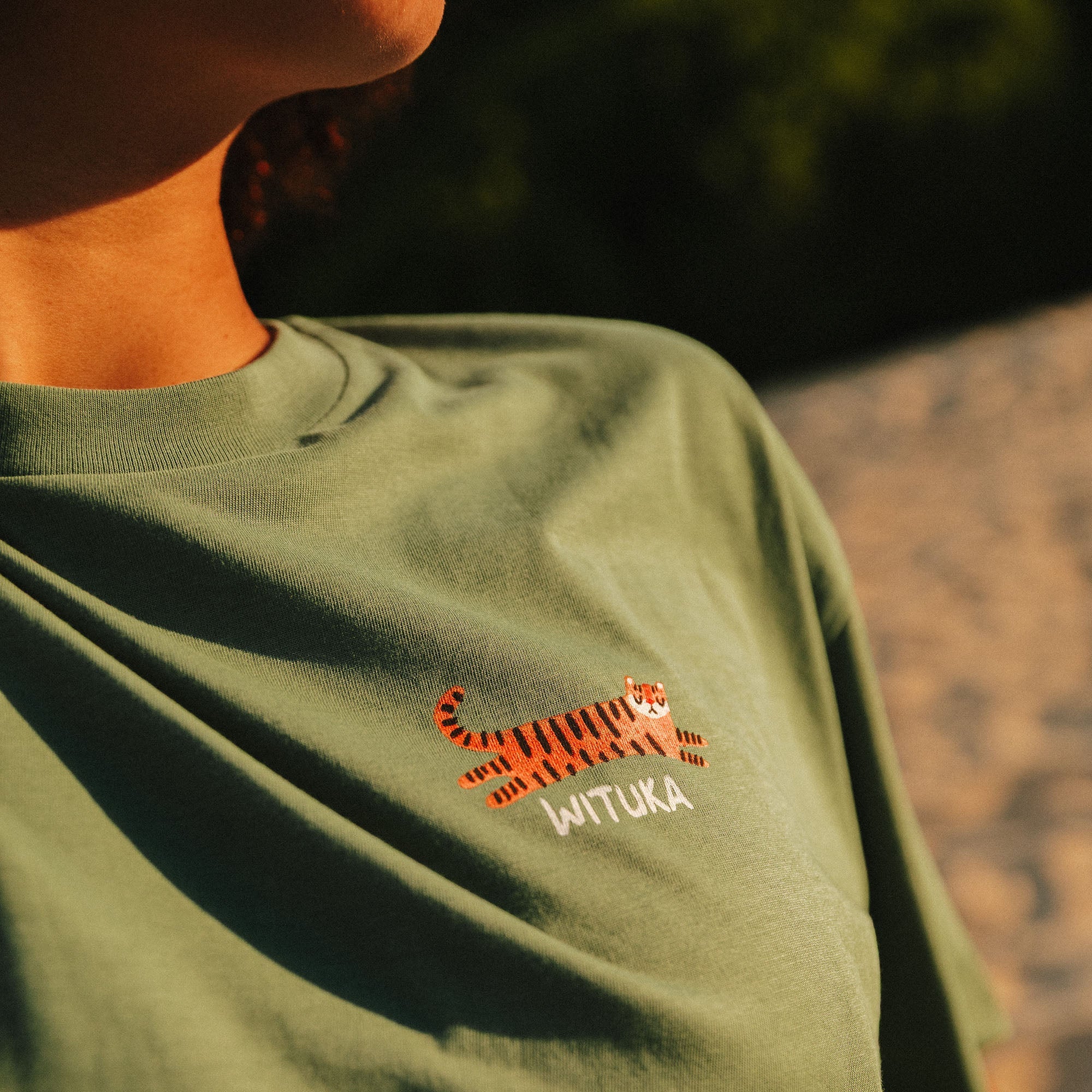 The world is all yours Cropped Tee